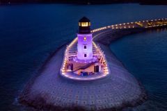 Svetionik-nocu-Lustica