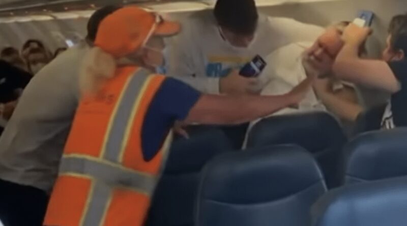 Sud izrekao kaznu putniku od oko 4.000 eura zbog incidenta u avionu